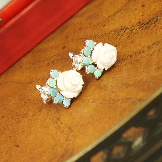 [나스첸카] surprise me [실버 수공예 산호 오팔 귀걸이]