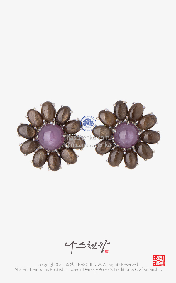 [나스첸카] 지적인 사파이어 _ 꽃 사파이어 클립형 귀걸이 