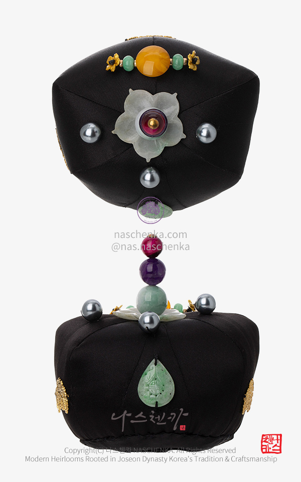 [나스첸카] 외봉 비취 도라지화 검정 족두리 물방울 비취 수조각 & 컨템포러리 원석과 천연 호박과 나스첸카 로고장식 족두리